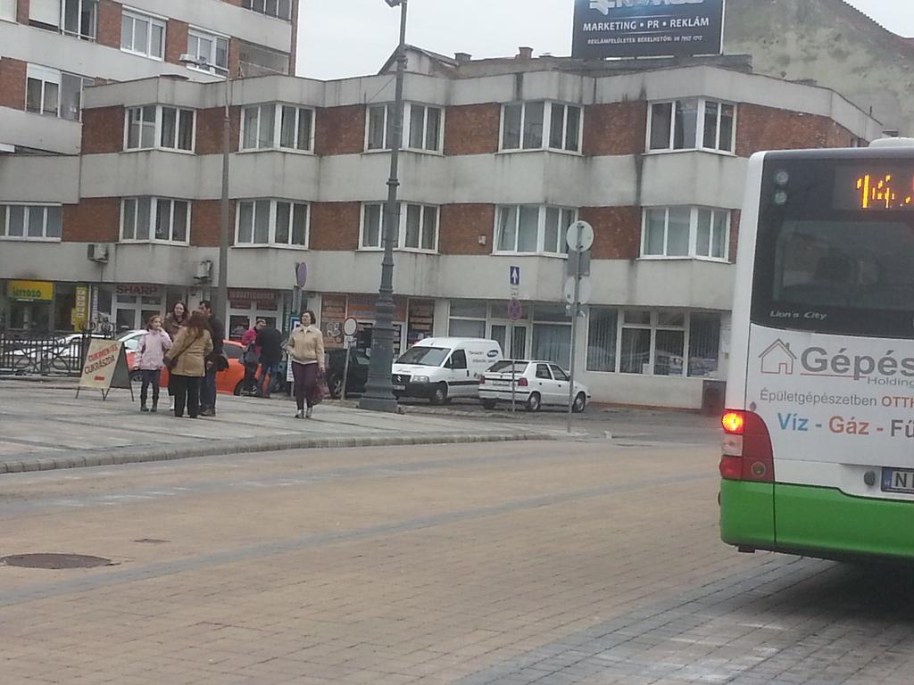 Szinva Apartman Miskolc Esterno foto